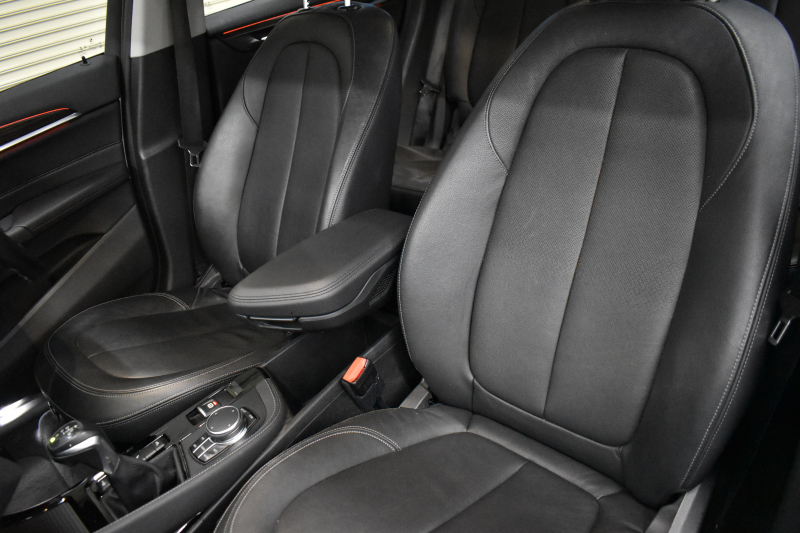 BMW X1 Xdrive18d Xﾗｲﾝ 4WD ﾊｲﾗｲﾝ&ｺﾝﾌｫｰﾄP ｱﾄﾞﾊﾞﾝｽﾄﾞｱｸﾃｨﾌﾞｾｰﾌﾃｨP 追従ACC HUD ﾋｰﾀｰ付電動黒革 ﾀｯﾁﾊﾟﾈﾙiﾄﾞﾗｲﾌﾞﾅﾋﾞ LEDﾍｯﾄﾞﾗｲﾄ 衝突軽減B 車線逸脱&歩行者警告  Bｶﾒﾗ Pｱｼｽﾄ 前後PDC 電動ﾄﾗﾝｸ  ｽﾏｰﾄｷｰ Bluetoothｵｰﾃﾞｨｵ＆通話 2年保証