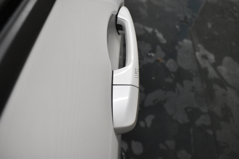 BMW X1 Xdrive18d Xﾗｲﾝ 4WD ﾊｲﾗｲﾝ&ｺﾝﾌｫｰﾄP ｱﾄﾞﾊﾞﾝｽﾄﾞｱｸﾃｨﾌﾞｾｰﾌﾃｨP 追従ACC HUD ﾋｰﾀｰ付電動黒革 ﾀｯﾁﾊﾟﾈﾙiﾄﾞﾗｲﾌﾞﾅﾋﾞ LEDﾍｯﾄﾞﾗｲﾄ 衝突軽減B 車線逸脱&歩行者警告  Bｶﾒﾗ Pｱｼｽﾄ 前後PDC 電動ﾄﾗﾝｸ  ｽﾏｰﾄｷｰ Bluetoothｵｰﾃﾞｨｵ＆通話 2年保証