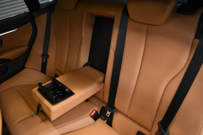 BMW 4シリーズ 420i ｸﾞﾗﾝｸｰﾍﾟ Mｽﾎﾟｰﾂ  LCI後期 ﾌｧｽﾄﾄﾗｯｸP 19AW Mｻｽ Mｽﾎﾟｰﾂﾌﾞﾚｰｷ 追従ACC ﾍｷｻｺﾞﾅﾙLEDﾍｯﾄﾞﾗｲﾄ&ﾃｰﾙ ﾋｰﾀｰ付茶革  ﾀｯﾁﾊﾟﾈﾙ式iﾄﾞﾗｲﾌﾞHDDﾅﾋﾞ 車線変更&逸脱&歩行者警告 衝突軽減ﾌﾞﾚｰｷ 電動Rｹﾞｰﾄ ﾌﾙｾｸﾞTV Bｶﾒﾗ 2年保証