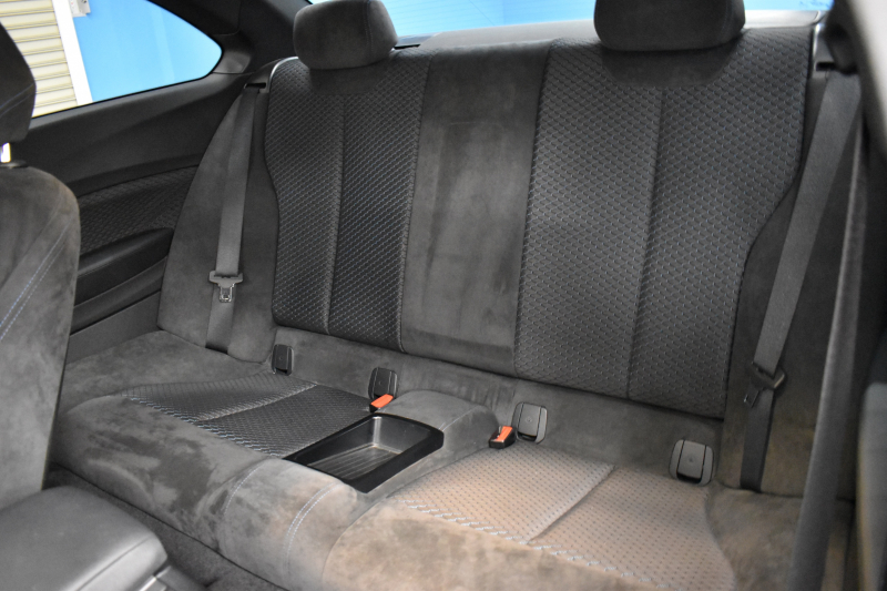 BMW 2シリーズ M235i 6速MT 直6ﾀｰﾎﾞ326馬力 18AW KW車高調 Fｶｰﾎﾞﾝﾘｯﾌﾟ ﾀｯﾁﾊﾟｯﾄﾞ式iﾄﾞﾗｲﾌﾞHDDﾅﾋﾞ ｱﾀﾞﾌﾟﾃｨﾌﾞMｻｽ 大型ﾌﾞﾚｰｷｼｽﾃﾑ 車線逸脱&歩行者警告 衝突軽減ﾌﾞﾚｰｷ ﾘﾔPDC Bｶﾒﾗ ﾄﾞﾗﾊﾟﾌｫ ｽﾏｰﾄｷｰ2年保証