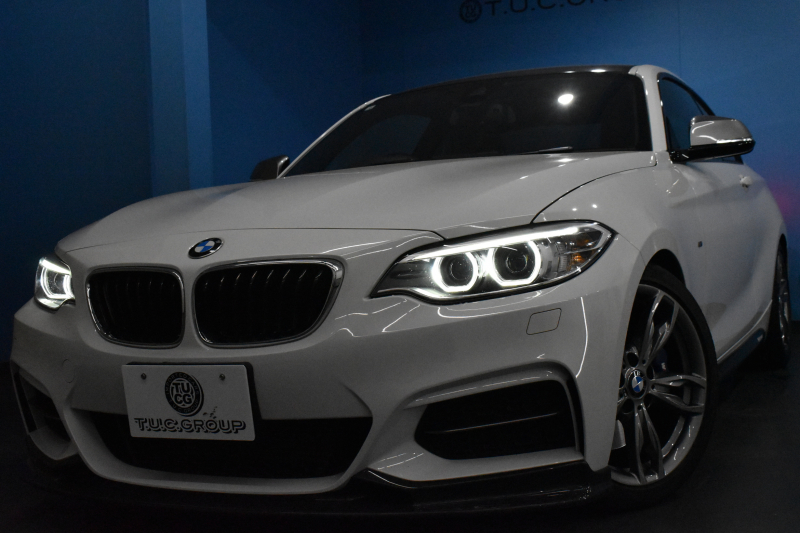BMW 2シリーズ M235i 6速MT 直6ﾀｰﾎﾞ326馬力 18AW KW車高調 Fｶｰﾎﾞﾝﾘｯﾌﾟ ﾀｯﾁﾊﾟｯﾄﾞ式iﾄﾞﾗｲﾌﾞHDDﾅﾋﾞ ｱﾀﾞﾌﾟﾃｨﾌﾞMｻｽ 大型ﾌﾞﾚｰｷｼｽﾃﾑ 車線逸脱&歩行者警告 衝突軽減ﾌﾞﾚｰｷ ﾘﾔPDC Bｶﾒﾗ ﾄﾞﾗﾊﾟﾌｫ ｽﾏｰﾄｷｰ2年保証