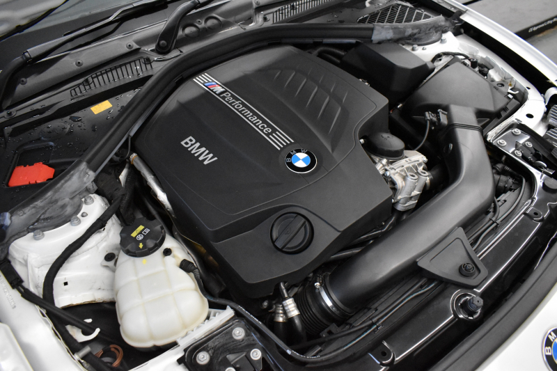 BMW 2シリーズ M235i 6速MT 直6ﾀｰﾎﾞ326馬力 18AW KW車高調 Fｶｰﾎﾞﾝﾘｯﾌﾟ ﾀｯﾁﾊﾟｯﾄﾞ式iﾄﾞﾗｲﾌﾞHDDﾅﾋﾞ ｱﾀﾞﾌﾟﾃｨﾌﾞMｻｽ 大型ﾌﾞﾚｰｷｼｽﾃﾑ 車線逸脱&歩行者警告 衝突軽減ﾌﾞﾚｰｷ ﾘﾔPDC Bｶﾒﾗ ﾄﾞﾗﾊﾟﾌｫ ｽﾏｰﾄｷｰ2年保証