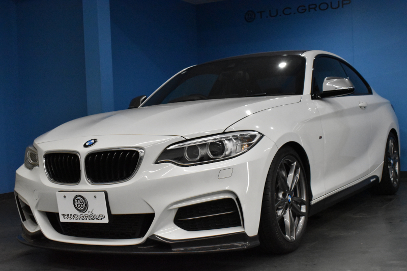 BMW 2シリーズ M235i 6速MT 直6ﾀｰﾎﾞ326馬力 18AW KW車高調 Fｶｰﾎﾞﾝﾘｯﾌﾟ ﾀｯﾁﾊﾟｯﾄﾞ式iﾄﾞﾗｲﾌﾞHDDﾅﾋﾞ ｱﾀﾞﾌﾟﾃｨﾌﾞMｻｽ 大型ﾌﾞﾚｰｷｼｽﾃﾑ 車線逸脱&歩行者警告 衝突軽減ﾌﾞﾚｰｷ ﾘﾔPDC Bｶﾒﾗ ﾄﾞﾗﾊﾟﾌｫ ｽﾏｰﾄｷｰ2年保証