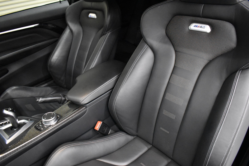 BMW Mシリーズ M4ｸｰﾍﾟ MDCT ｱﾀﾞﾌﾟﾃｨﾌﾞMｻｽﾍﾟﾝｼｮﾝ ﾋｰﾀｰ付黒革 ｶｰﾎﾞﾝR&ｲﾝﾃﾘｱ  HUD ｱﾀﾞﾌﾟﾃｨﾌﾞLEDﾍｯﾄﾞﾗｲﾄ 7速DCT ｵﾌﾟｼｮﾝ19AW 衝突軽減ﾌﾞﾚｰｷ 車線逸脱&歩行者警告 ﾌﾙｾｸﾞ 前後PDC Bｶﾒﾗ 2年保証