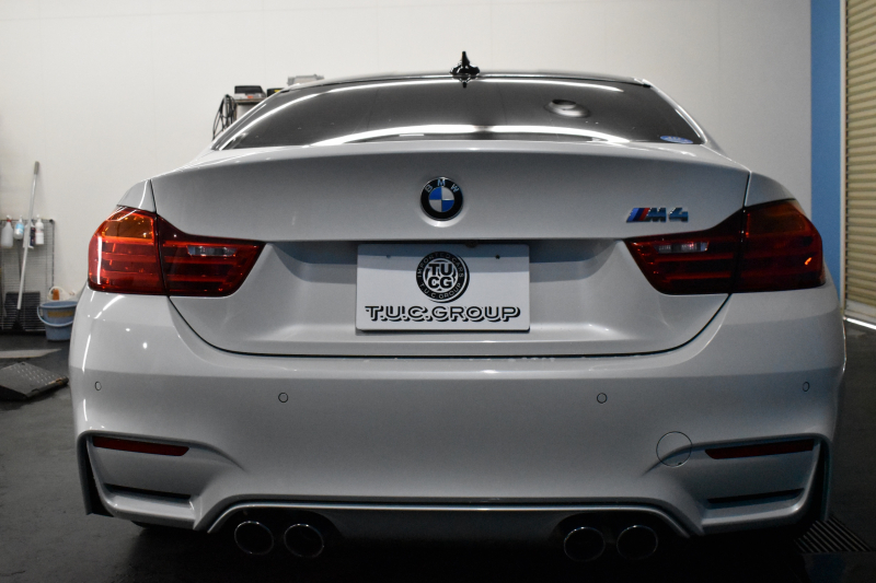 BMW Mシリーズ M4ｸｰﾍﾟ MDCT ｱﾀﾞﾌﾟﾃｨﾌﾞMｻｽﾍﾟﾝｼｮﾝ ﾋｰﾀｰ付黒革 ｶｰﾎﾞﾝR&ｲﾝﾃﾘｱ  HUD ｱﾀﾞﾌﾟﾃｨﾌﾞLEDﾍｯﾄﾞﾗｲﾄ 7速DCT ｵﾌﾟｼｮﾝ19AW 衝突軽減ﾌﾞﾚｰｷ 車線逸脱&歩行者警告 ﾌﾙｾｸﾞ 前後PDC Bｶﾒﾗ 2年保証