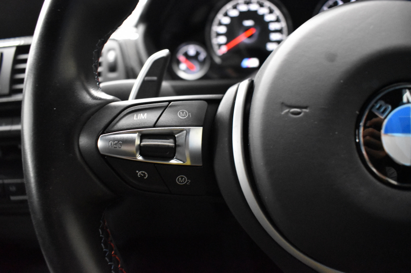 BMW Mシリーズ M4ｸｰﾍﾟ MDCT ｱﾀﾞﾌﾟﾃｨﾌﾞMｻｽﾍﾟﾝｼｮﾝ ﾋｰﾀｰ付黒革 ｶｰﾎﾞﾝR&ｲﾝﾃﾘｱ  HUD ｱﾀﾞﾌﾟﾃｨﾌﾞLEDﾍｯﾄﾞﾗｲﾄ 7速DCT ｵﾌﾟｼｮﾝ19AW 衝突軽減ﾌﾞﾚｰｷ 車線逸脱&歩行者警告 ﾌﾙｾｸﾞ 前後PDC Bｶﾒﾗ 2年保証