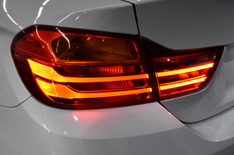 BMW Mシリーズ M4ｸｰﾍﾟ MDCT ｱﾀﾞﾌﾟﾃｨﾌﾞMｻｽﾍﾟﾝｼｮﾝ ﾋｰﾀｰ付黒革 ｶｰﾎﾞﾝR&ｲﾝﾃﾘｱ  HUD ｱﾀﾞﾌﾟﾃｨﾌﾞLEDﾍｯﾄﾞﾗｲﾄ 7速DCT ｵﾌﾟｼｮﾝ19AW 衝突軽減ﾌﾞﾚｰｷ 車線逸脱&歩行者警告 ﾌﾙｾｸﾞ 前後PDC Bｶﾒﾗ 2年保証