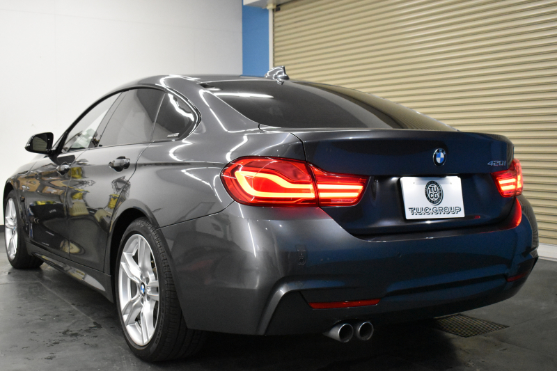 BMW 4シリーズ 420i ｸﾞﾗﾝｸｰﾍﾟ Mｽﾎﾟｰﾂ  LCI後期 追従ACC ﾍｷｻｺﾞﾅﾙLEDﾍｯﾄﾞﾗｲﾄ&ﾃｰﾙ ﾋｰﾀｰ付ｱﾙｶﾝﾀｰﾗ電動ｽﾎﾟｰﾂｼｰﾄ ﾀｯﾁﾊﾟﾈﾙ式iﾄﾞﾗｲﾌﾞHDDﾅﾋﾞ Bｶﾒﾗ 前後PDC ﾌﾙｾｸﾞ 車線変更&逸脱&歩行者警告 衝突軽減ﾌﾞﾚｰｷ ｳｯﾄﾞｲﾝﾃﾘｱ 18AW 電動Rｹﾞｰﾄ 2年保証