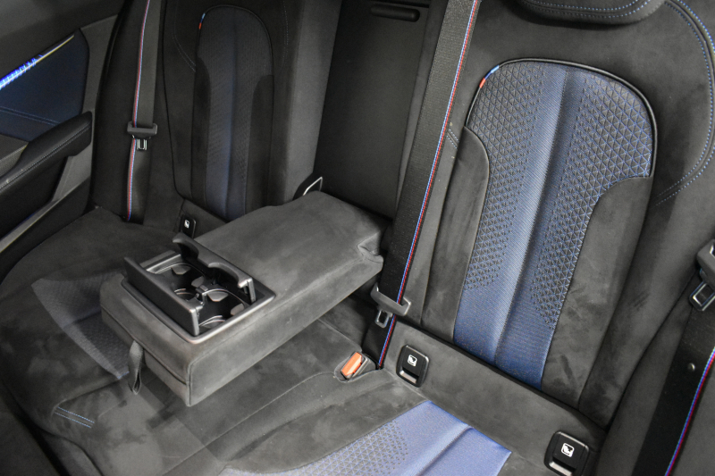 BMW 1シリーズ M135i xDrive ﾌﾙﾀｲﾑ4WD ﾃﾞﾋﾞｭｰP ｺﾝﾌｫｰﾄP ﾅﾋﾞｹﾞｰｼｮﾝP 可変ｻｽﾍﾟﾝｼｮﾝ Mｽﾎﾟｰﾂﾌﾞﾚｰｷ ACC Pｱｼｽﾄ BMWﾗｲﾌﾞｺｯｸﾋﾟｯﾄ ﾋｰﾀｰ付ｱﾙｶﾝﾀｰﾗｺﾝﾋﾞｽﾎﾟｰﾂｼｰﾄ ﾀｯﾁﾊﾟﾈﾙﾅﾋﾞ ｱｯﾌﾟﾙｶｰﾌﾟﾚｲ ﾍｷｻｺﾞﾅﾙLEDﾍｯﾄﾞﾗｲﾄ  2年保証