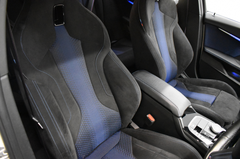 BMW 1シリーズ M135i xDrive ﾌﾙﾀｲﾑ4WD ﾃﾞﾋﾞｭｰP ｺﾝﾌｫｰﾄP ﾅﾋﾞｹﾞｰｼｮﾝP 可変ｻｽﾍﾟﾝｼｮﾝ Mｽﾎﾟｰﾂﾌﾞﾚｰｷ ACC Pｱｼｽﾄ BMWﾗｲﾌﾞｺｯｸﾋﾟｯﾄ ﾋｰﾀｰ付ｱﾙｶﾝﾀｰﾗｺﾝﾋﾞｽﾎﾟｰﾂｼｰﾄ ﾀｯﾁﾊﾟﾈﾙﾅﾋﾞ ｱｯﾌﾟﾙｶｰﾌﾟﾚｲ ﾍｷｻｺﾞﾅﾙLEDﾍｯﾄﾞﾗｲﾄ  2年保証