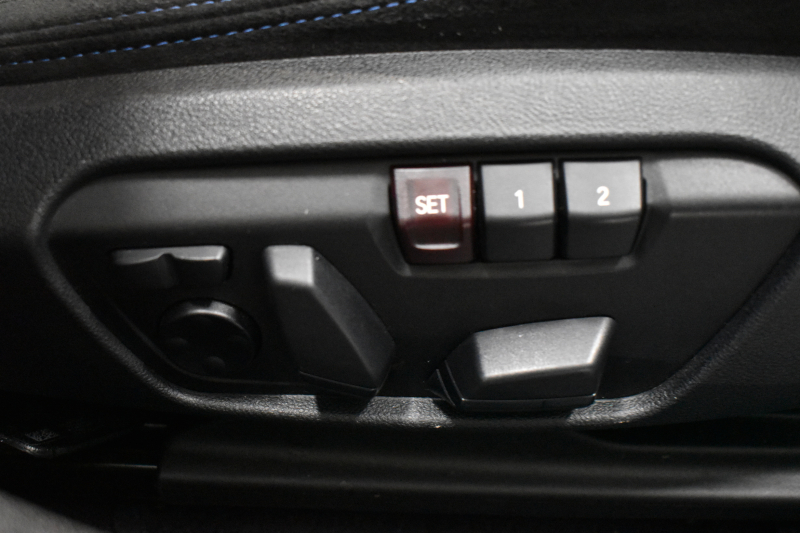 BMW 1シリーズ M135i xDrive ﾌﾙﾀｲﾑ4WD ﾃﾞﾋﾞｭｰP ｺﾝﾌｫｰﾄP ﾅﾋﾞｹﾞｰｼｮﾝP 可変ｻｽﾍﾟﾝｼｮﾝ Mｽﾎﾟｰﾂﾌﾞﾚｰｷ ACC Pｱｼｽﾄ BMWﾗｲﾌﾞｺｯｸﾋﾟｯﾄ ﾋｰﾀｰ付ｱﾙｶﾝﾀｰﾗｺﾝﾋﾞｽﾎﾟｰﾂｼｰﾄ ﾀｯﾁﾊﾟﾈﾙﾅﾋﾞ ｱｯﾌﾟﾙｶｰﾌﾟﾚｲ ﾍｷｻｺﾞﾅﾙLEDﾍｯﾄﾞﾗｲﾄ  2年保証