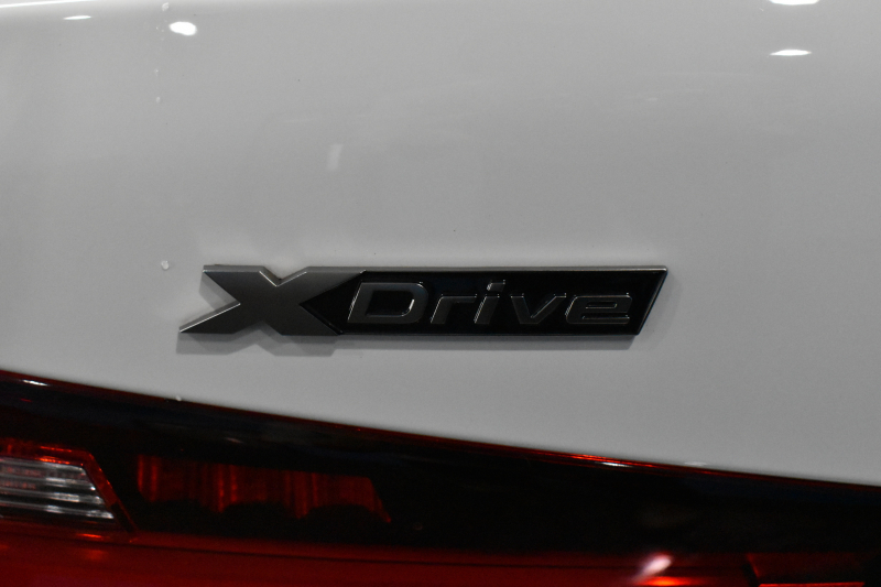 BMW 1シリーズ M135i xDrive ﾌﾙﾀｲﾑ4WD ﾃﾞﾋﾞｭｰP ｺﾝﾌｫｰﾄP ﾅﾋﾞｹﾞｰｼｮﾝP 可変ｻｽﾍﾟﾝｼｮﾝ Mｽﾎﾟｰﾂﾌﾞﾚｰｷ ACC Pｱｼｽﾄ BMWﾗｲﾌﾞｺｯｸﾋﾟｯﾄ ﾋｰﾀｰ付ｱﾙｶﾝﾀｰﾗｺﾝﾋﾞｽﾎﾟｰﾂｼｰﾄ ﾀｯﾁﾊﾟﾈﾙﾅﾋﾞ ｱｯﾌﾟﾙｶｰﾌﾟﾚｲ ﾍｷｻｺﾞﾅﾙLEDﾍｯﾄﾞﾗｲﾄ  2年保証