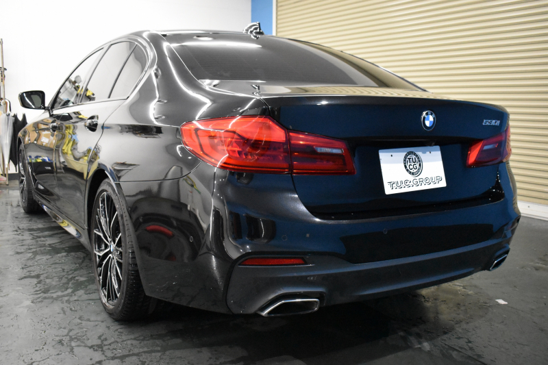 BMW 5シリーズ 530i Mｽﾎﾟｰﾂ ﾊｲﾗｲﾝP 新ﾃﾞｻﾞｲﾝ液晶ﾒｰﾀｰ  高出力ﾓﾃﾞﾙ  全席ﾋｰﾀｰ付黒白革 LEDﾍｯﾄﾞﾗｲﾄ 追従ACC 車線変更警告 ﾀｯﾁﾊﾟﾈﾙ対応iﾄﾞﾗｲﾌﾞHDDﾅﾋﾞﾌﾙｾｸﾞ 3Dﾋﾞｭｰ ｽﾃｱﾘﾝｸﾞｻﾎﾟｰﾄ Pｱｼｽﾄﾌﾟﾗｽ 電動ﾄﾗﾝｸ ｽﾏｰﾄｷｰ 2年保証