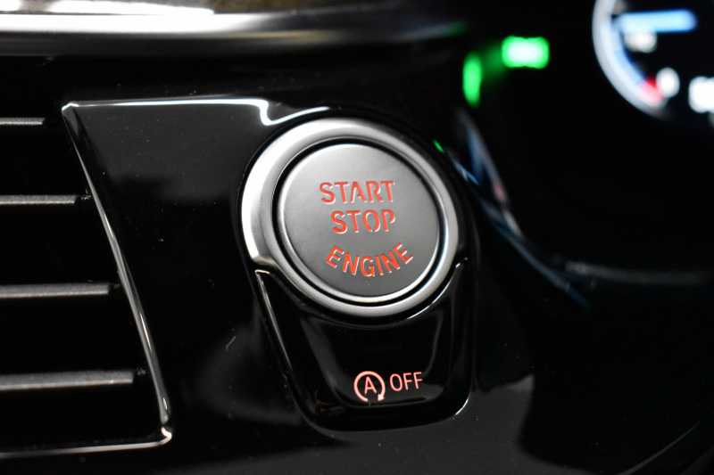 BMW 5シリーズ 530i Mｽﾎﾟｰﾂ ﾊｲﾗｲﾝP 新ﾃﾞｻﾞｲﾝ液晶ﾒｰﾀｰ  高出力ﾓﾃﾞﾙ  全席ﾋｰﾀｰ付黒白革 LEDﾍｯﾄﾞﾗｲﾄ 追従ACC 車線変更警告 ﾀｯﾁﾊﾟﾈﾙ対応iﾄﾞﾗｲﾌﾞHDDﾅﾋﾞﾌﾙｾｸﾞ 3Dﾋﾞｭｰ ｽﾃｱﾘﾝｸﾞｻﾎﾟｰﾄ Pｱｼｽﾄﾌﾟﾗｽ 電動ﾄﾗﾝｸ ｽﾏｰﾄｷｰ 2年保証