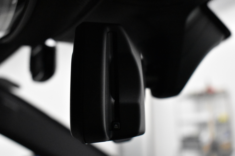 BMW 5シリーズ 530i Mｽﾎﾟｰﾂ ﾊｲﾗｲﾝP 新ﾃﾞｻﾞｲﾝ液晶ﾒｰﾀｰ  高出力ﾓﾃﾞﾙ  全席ﾋｰﾀｰ付黒白革 LEDﾍｯﾄﾞﾗｲﾄ 追従ACC 車線変更警告 ﾀｯﾁﾊﾟﾈﾙ対応iﾄﾞﾗｲﾌﾞHDDﾅﾋﾞﾌﾙｾｸﾞ 3Dﾋﾞｭｰ ｽﾃｱﾘﾝｸﾞｻﾎﾟｰﾄ Pｱｼｽﾄﾌﾟﾗｽ 電動ﾄﾗﾝｸ ｽﾏｰﾄｷｰ 2年保証