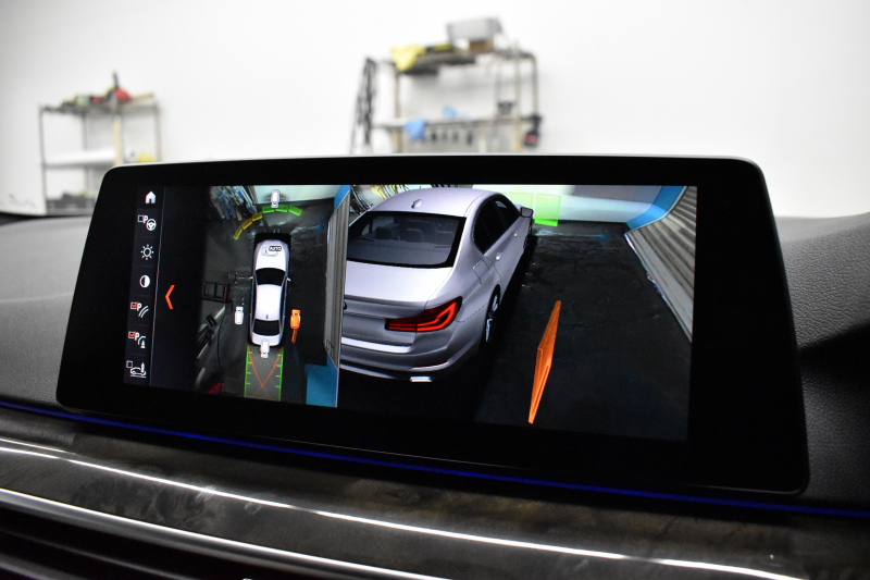 BMW 5シリーズ 530i Mｽﾎﾟｰﾂ ﾊｲﾗｲﾝP 新ﾃﾞｻﾞｲﾝ液晶ﾒｰﾀｰ  高出力ﾓﾃﾞﾙ  全席ﾋｰﾀｰ付黒白革 LEDﾍｯﾄﾞﾗｲﾄ 追従ACC 車線変更警告 ﾀｯﾁﾊﾟﾈﾙ対応iﾄﾞﾗｲﾌﾞHDDﾅﾋﾞﾌﾙｾｸﾞ 3Dﾋﾞｭｰ ｽﾃｱﾘﾝｸﾞｻﾎﾟｰﾄ Pｱｼｽﾄﾌﾟﾗｽ 電動ﾄﾗﾝｸ ｽﾏｰﾄｷｰ 2年保証