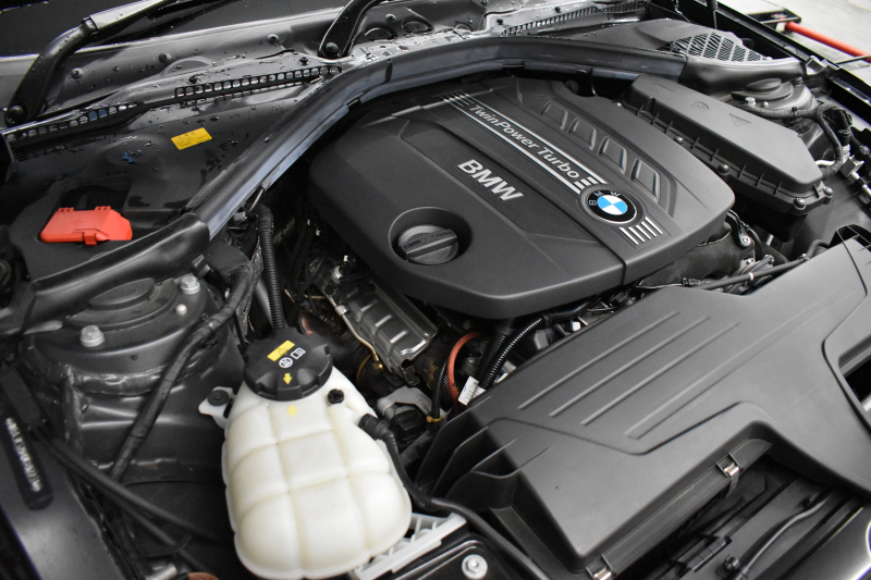 BMW 3シリーズ 320dﾂｰﾘﾝｸﾞ Mｽﾎﾟｰﾂ 追従ACC 車線逸脱&歩行者警告 衝突軽減ﾌﾞﾚｰｷ ｱﾙｶﾝﾀｰﾗ電動ｽﾎﾟｰﾂｼｰﾄ 18AW ﾀｯﾁﾊﾟｯﾄﾞ式iﾄﾞﾗｲﾌﾞHDDﾅﾋﾞ Bｶﾒﾗ ﾘｱPDC 電動Rｹﾞｰﾄ 2年保証