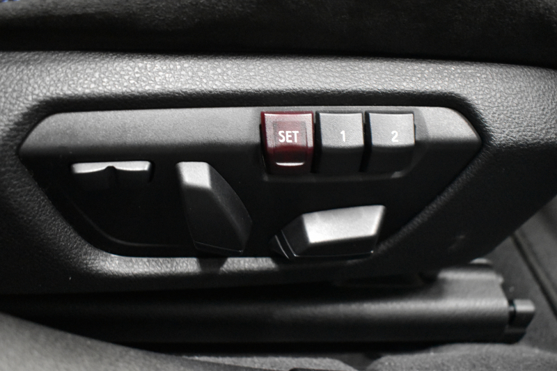 BMW 3シリーズ 320dﾂｰﾘﾝｸﾞ Mｽﾎﾟｰﾂ 追従ACC 車線逸脱&歩行者警告 衝突軽減ﾌﾞﾚｰｷ ｱﾙｶﾝﾀｰﾗ電動ｽﾎﾟｰﾂｼｰﾄ 18AW ﾀｯﾁﾊﾟｯﾄﾞ式iﾄﾞﾗｲﾌﾞHDDﾅﾋﾞ Bｶﾒﾗ ﾘｱPDC 電動Rｹﾞｰﾄ 2年保証