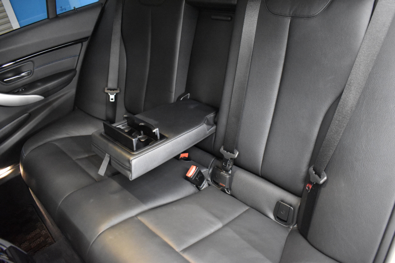 BMW 3シリーズ 320d Mｽﾎﾟｰﾂｴﾃﾞｨｼｮﾝｼｬﾄﾞｰ LCI後期限定8Cｴﾝｼﾞﾝ ﾋｰﾀｰ付黒革 専用ﾀﾞｰｸLEDﾍｯﾄﾞﾗｲﾄ&ﾃｰﾙ 液晶ﾒｰﾀｰ 追従ACC ﾀｯﾁﾊﾟﾈﾙHDDﾅﾋﾞ 車線変更&逸脱&歩行者警告 衝突軽減ﾌﾞﾚｰｷ  19AW  前後PDC Bｶﾒﾗ  2年保証