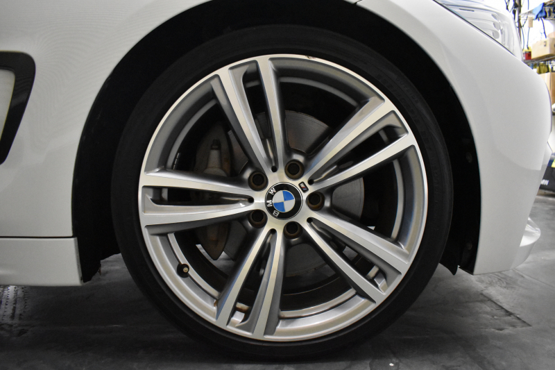 BMW 4シリーズ 435i ｶﾌﾞﾘｵﾚMｽﾎﾟｰﾂ ｱﾄﾞﾊﾞﾝｽﾄﾞｱｸﾃｨﾌﾞｾｰﾌﾃｨｰP 追従ACC HUD 直6ﾀｰﾎﾞ 電動ﾒﾀﾙﾙｰﾌ ﾋｰﾀｰ付黒革 LEDﾍｯﾄﾞﾗｲﾄ 車線逸脱&歩行者警告 衝突軽減B ﾌﾙｾｸﾞﾅﾋﾞBｶﾒﾗ前後PDC 19AW ｽﾏｰﾄｷｰ 2年保証