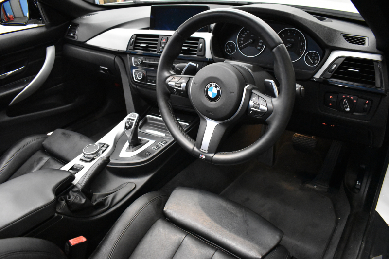 BMW 4シリーズ 435i ｶﾌﾞﾘｵﾚMｽﾎﾟｰﾂ ｱﾄﾞﾊﾞﾝｽﾄﾞｱｸﾃｨﾌﾞｾｰﾌﾃｨｰP 追従ACC HUD 直6ﾀｰﾎﾞ 電動ﾒﾀﾙﾙｰﾌ ﾋｰﾀｰ付黒革 LEDﾍｯﾄﾞﾗｲﾄ 車線逸脱&歩行者警告 衝突軽減B ﾌﾙｾｸﾞﾅﾋﾞBｶﾒﾗ前後PDC 19AW ｽﾏｰﾄｷｰ 2年保証