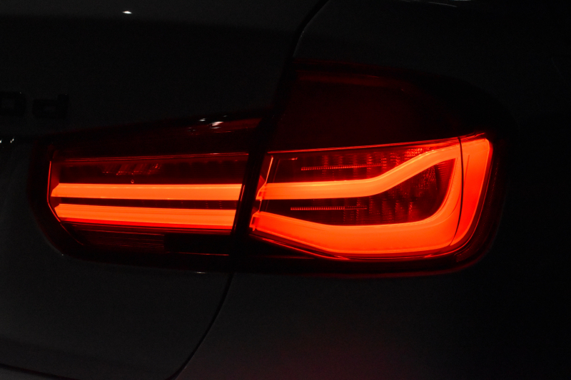 BMW 3シリーズ 320d Mｽﾎﾟｰﾂ LCI後期 ｱﾄﾞﾊﾞﾝｽﾄﾞｱｸﾃｨﾌﾞｾｰﾌﾃｨP LEDﾍｯﾄﾞﾗｲﾄ&ﾃｰﾙﾗｲﾄ 追従ACC HUD 車線変更&逸脱&歩行者警告 衝突軽減ﾌﾞﾚｰｷ ﾀｯﾁﾊﾟｯﾄﾞ式iﾄﾞﾗｲﾌﾞHDDﾅﾋﾞ Bｶﾒﾗ ﾘｱPDC ﾄﾞﾗﾊﾟﾌｫ ｽﾏｰﾄｷｰ 2年保証