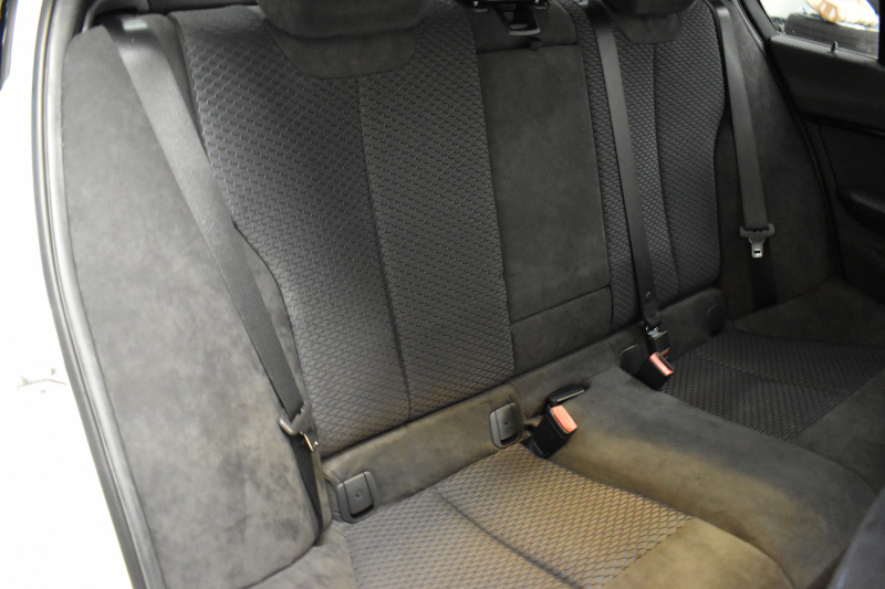 BMW 3シリーズ 320d Mｽﾎﾟｰﾂ LCI後期 ｱﾄﾞﾊﾞﾝｽﾄﾞｱｸﾃｨﾌﾞｾｰﾌﾃｨP LEDﾍｯﾄﾞﾗｲﾄ&ﾃｰﾙﾗｲﾄ 追従ACC HUD 車線変更&逸脱&歩行者警告 衝突軽減ﾌﾞﾚｰｷ ﾀｯﾁﾊﾟｯﾄﾞ式iﾄﾞﾗｲﾌﾞHDDﾅﾋﾞ Bｶﾒﾗ ﾘｱPDC ﾄﾞﾗﾊﾟﾌｫ ｽﾏｰﾄｷｰ 2年保証