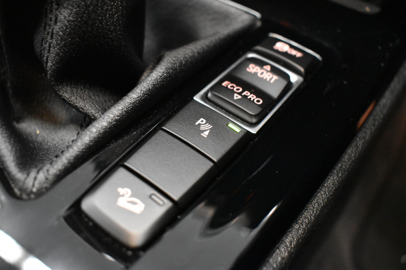 BMW X1 Xdrive18d Xﾗｲﾝ  中期 4WD  ｱﾄﾞﾊﾞﾝｽﾄﾞｱｸﾃｨﾌﾞｾｰﾌﾃｨP 追従ACC NEWﾃﾞｻﾞｲﾝﾒｰﾀｰ&Fｼｰﾄ ﾌﾙｾｸﾞTVﾁｭｰﾅｰ HUD ﾋｰﾀｰ付ﾊｰﾌ革 ﾀｯﾁﾊﾟﾈﾙﾅﾋﾞ Bｶﾒ Pｱｼｽﾄ 前後PDC LEDﾍｯﾄﾞﾗｲﾄ 衝突軽減 車線逸脱&歩行者警告 電動Rｹﾞｰﾄ  Bluetoothｵｰﾃﾞｨｵ 2年保証