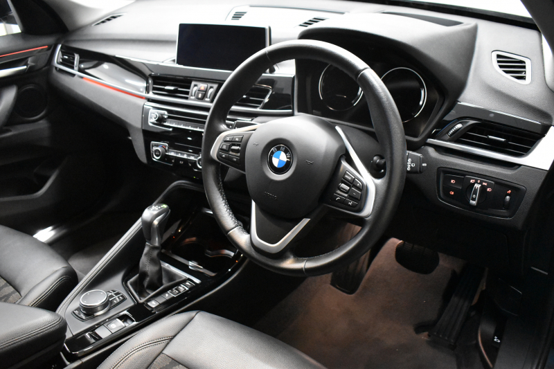 BMW X1 Xdrive18d Xﾗｲﾝ  中期 4WD  ｱﾄﾞﾊﾞﾝｽﾄﾞｱｸﾃｨﾌﾞｾｰﾌﾃｨP 追従ACC NEWﾃﾞｻﾞｲﾝﾒｰﾀｰ&Fｼｰﾄ ﾌﾙｾｸﾞTVﾁｭｰﾅｰ HUD ﾋｰﾀｰ付ﾊｰﾌ革 ﾀｯﾁﾊﾟﾈﾙﾅﾋﾞ Bｶﾒ Pｱｼｽﾄ 前後PDC LEDﾍｯﾄﾞﾗｲﾄ 衝突軽減 車線逸脱&歩行者警告 電動Rｹﾞｰﾄ  Bluetoothｵｰﾃﾞｨｵ 2年保証