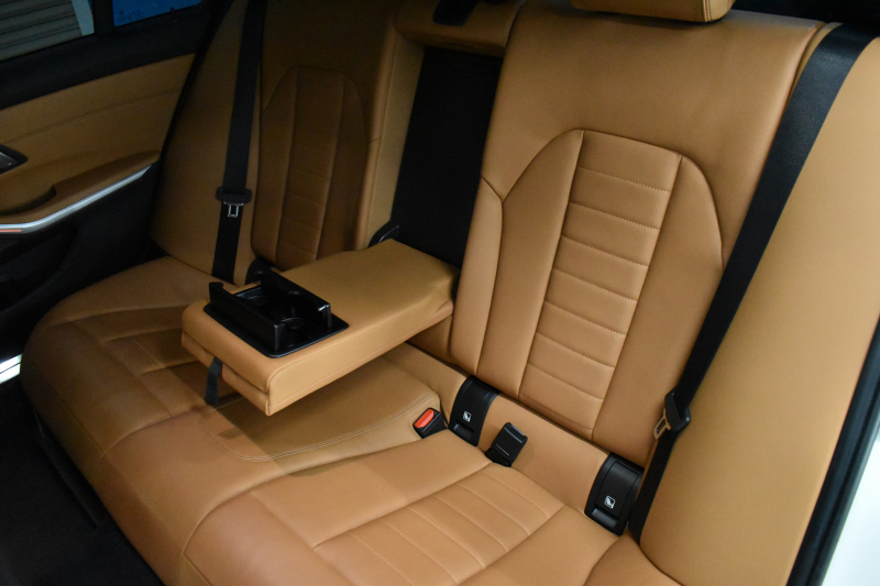 BMW 3シリーズ M340i Xﾄﾞﾗｲﾌﾞ G20型 直6ﾀｰﾎﾞ ﾋｰﾀｰ付ｺﾆｬｯｸ革 19AW 追従ACC HUD ﾚｰｻﾞｰLEDﾗｲﾄ 可変Mｻｽ Mﾌﾞﾚｰｷ 4WD ｼﾞｪｽﾁｬｰｺﾝﾄﾛｰﾙ ﾊｰﾏﾝｶｰﾄﾞﾝｽﾋﾟｰｶｰ 側面衝突&車線変更&逸脱&歩行者警告 後退ｱｼｽﾄ Pｱｼｽﾄ ﾌﾙｾｸﾞﾀｯﾁﾊﾟﾈﾙﾅﾋﾞ ｱｯﾌﾟﾙｶｰﾌﾟﾚｲ 2年保証