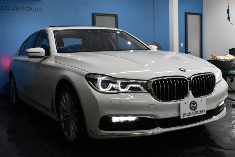 BMW 7シリーズ 740d XDrive ｴｸﾞｾﾞｸﾃｨﾌﾞ ｻﾝﾙｰﾌ BMWﾚｰｻﾞｰLED 4WD ﾘﾓｰﾄP 前席ﾏｯｻｰｼﾞ＆ﾍﾞﾝﾁﾚｰｼｮﾝ 全席ﾋｰﾀｰ付黒革 ACC HUD ﾊｰﾏﾝｶｰﾄﾞﾝ  ｼﾞｪｽﾁｬｰｺﾝﾄﾛｰﾙ対応ﾀｯﾁﾊﾟﾈﾙﾅﾋﾞ3Dﾋﾞｭｰ LCW 液晶ﾒｰﾀｰ 19AW 電動ﾄﾗﾝｸ 2年保証