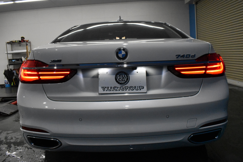 BMW 7シリーズ 740d XDrive ｴｸﾞｾﾞｸﾃｨﾌﾞ ｻﾝﾙｰﾌ BMWﾚｰｻﾞｰLED 4WD ﾘﾓｰﾄP 前席ﾏｯｻｰｼﾞ＆ﾍﾞﾝﾁﾚｰｼｮﾝ 全席ﾋｰﾀｰ付黒革 ACC HUD ﾊｰﾏﾝｶｰﾄﾞﾝ  ｼﾞｪｽﾁｬｰｺﾝﾄﾛｰﾙ対応ﾀｯﾁﾊﾟﾈﾙﾅﾋﾞ3Dﾋﾞｭｰ LCW 液晶ﾒｰﾀｰ 19AW 電動ﾄﾗﾝｸ 2年保証