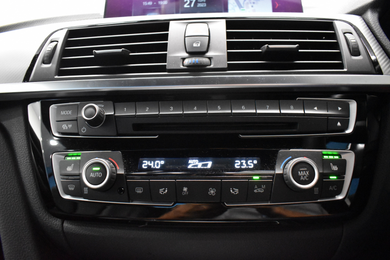 BMW 4シリーズ 440i ｶﾌﾞﾘｵﾚ Mｽﾎﾟｰﾂ LCI後期 ﾍｷｻｺﾞﾅﾙLEDﾍｯﾄﾞﾗｲﾄ&ﾃｰﾙ 追従ACC HUD 直6ﾀｰﾎﾞ ﾋｰﾀｰ付黒革 液晶ﾒｰﾀｰ harman/kardon 車線変更&逸脱&歩行者&衝突警告 衝突軽減B 19AW ﾀｯﾁﾊﾟﾈﾙHDDﾅﾋﾞ ﾌﾙｾｸﾞBｶﾒﾗ 1ｵｰﾅｰ 2年保証