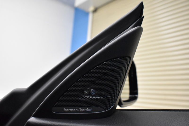 BMW 2シリーズ M235i 6速MT 直6ﾀｰﾎﾞ 326馬力 可変Mｻｽ 18AW ﾋｰﾀｰ付黒革 ﾀｯﾁﾊﾟｯﾄﾞ式iﾄﾞﾗｲﾌﾞHDDﾅﾋﾞBｶﾒﾗ ﾘｱPDC harman/kardon 大型ﾌﾞﾚｰｷｼｽﾃﾑ 車線逸脱&歩行者警告 衝突軽減ﾌﾞﾚｰｷ ｸﾙｺﾝ ｽﾏｰﾄｷｰ LEDﾘﾝｸﾞ付ｷｾﾉﾝ 2年保証