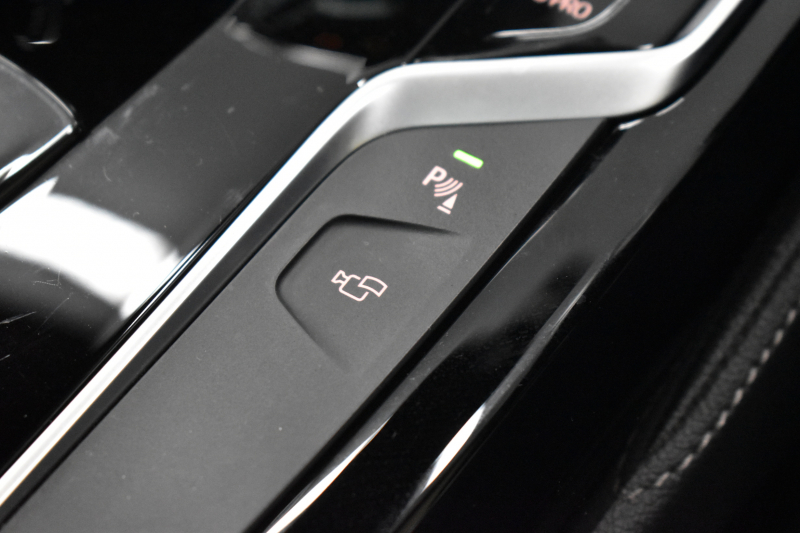 BMW 5シリーズ 530iﾂｰﾘﾝｸﾞ Mｽﾎﾟｰﾂ ｾﾚｸﾄP ﾊｲﾗｲﾝP ﾊﾟﾉﾗﾏｻﾝﾙｰﾌ  新ﾃﾞｻﾞｲﾝ液晶ﾒｰﾀｰ LEDﾍｯﾄﾞﾗｲﾄ 全席ｼｰﾄﾋｰﾀｰ 付黒革 追従ACC HUD ﾀｯﾁﾊﾟﾈﾙHDDﾅﾋﾞ 4ｿﾞｰﾝｴｱｺﾝ 3Dﾋﾞｭｰ Pｱｼｽﾄ ﾊｰﾏﾝｶｰﾄﾞﾝ 車線変更&逸脱&歩行者警告  19AW 2年保証