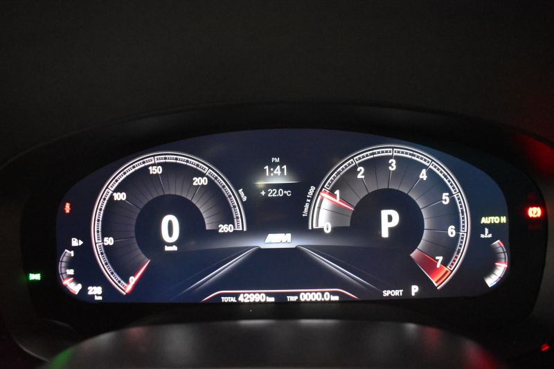 BMW 5シリーズ 530iﾂｰﾘﾝｸﾞ Mｽﾎﾟｰﾂ ｾﾚｸﾄP ﾊｲﾗｲﾝP ﾊﾟﾉﾗﾏｻﾝﾙｰﾌ  新ﾃﾞｻﾞｲﾝ液晶ﾒｰﾀｰ LEDﾍｯﾄﾞﾗｲﾄ 全席ｼｰﾄﾋｰﾀｰ 付黒革 追従ACC HUD ﾀｯﾁﾊﾟﾈﾙHDDﾅﾋﾞ 4ｿﾞｰﾝｴｱｺﾝ 3Dﾋﾞｭｰ Pｱｼｽﾄ ﾊｰﾏﾝｶｰﾄﾞﾝ 車線変更&逸脱&歩行者警告  19AW 2年保証