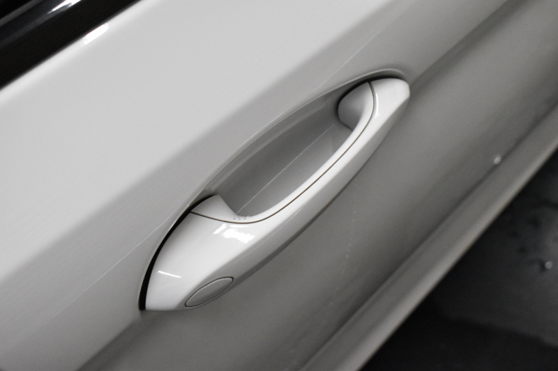 BMW 5シリーズ 530iﾂｰﾘﾝｸﾞ Mｽﾎﾟｰﾂ ｾﾚｸﾄP ﾊｲﾗｲﾝP ﾊﾟﾉﾗﾏｻﾝﾙｰﾌ  新ﾃﾞｻﾞｲﾝ液晶ﾒｰﾀｰ LEDﾍｯﾄﾞﾗｲﾄ 全席ｼｰﾄﾋｰﾀｰ 付黒革 追従ACC HUD ﾀｯﾁﾊﾟﾈﾙHDDﾅﾋﾞ 4ｿﾞｰﾝｴｱｺﾝ 3Dﾋﾞｭｰ Pｱｼｽﾄ ﾊｰﾏﾝｶｰﾄﾞﾝ 車線変更&逸脱&歩行者警告  19AW 2年保証