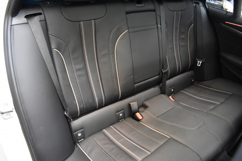 BMW 5シリーズ 530iﾂｰﾘﾝｸﾞ Mｽﾎﾟｰﾂ ｾﾚｸﾄP ﾊｲﾗｲﾝP ﾊﾟﾉﾗﾏｻﾝﾙｰﾌ  新ﾃﾞｻﾞｲﾝ液晶ﾒｰﾀｰ LEDﾍｯﾄﾞﾗｲﾄ 全席ｼｰﾄﾋｰﾀｰ 付黒革 追従ACC HUD ﾀｯﾁﾊﾟﾈﾙHDDﾅﾋﾞ 4ｿﾞｰﾝｴｱｺﾝ 3Dﾋﾞｭｰ Pｱｼｽﾄ ﾊｰﾏﾝｶｰﾄﾞﾝ 車線変更&逸脱&歩行者警告  19AW 2年保証