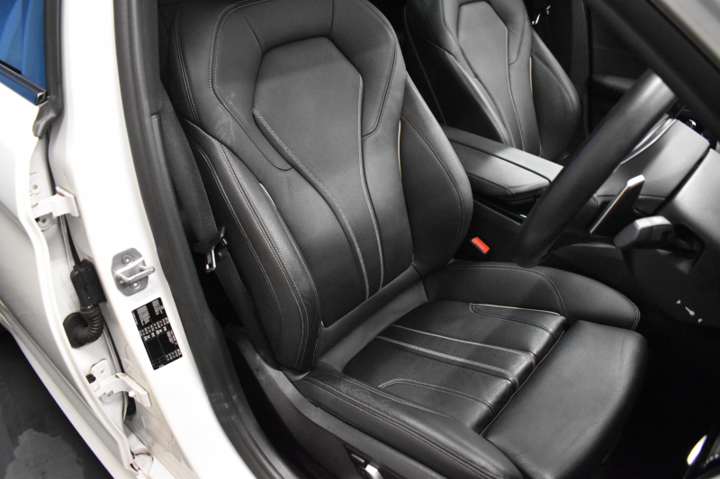 BMW 5シリーズ 530iﾂｰﾘﾝｸﾞ Mｽﾎﾟｰﾂ ｾﾚｸﾄP ﾊｲﾗｲﾝP ﾊﾟﾉﾗﾏｻﾝﾙｰﾌ  新ﾃﾞｻﾞｲﾝ液晶ﾒｰﾀｰ LEDﾍｯﾄﾞﾗｲﾄ 全席ｼｰﾄﾋｰﾀｰ 付黒革 追従ACC HUD ﾀｯﾁﾊﾟﾈﾙHDDﾅﾋﾞ 4ｿﾞｰﾝｴｱｺﾝ 3Dﾋﾞｭｰ Pｱｼｽﾄ ﾊｰﾏﾝｶｰﾄﾞﾝ 車線変更&逸脱&歩行者警告  19AW 2年保証