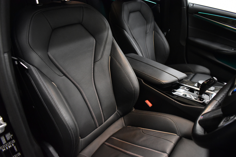 BMW 5シリーズ 523d Xﾄﾞﾗｲﾌﾞ Mｽﾎﾟｰﾂ R7年3月迄新車保証 LCI後期 4WD 新ﾃﾞｻﾞｲﾝｱﾀﾞﾌﾟﾃｨﾌﾞLEDﾍｯﾄﾞﾗｲﾄ ﾋｰﾀｰ付黒革 ｱﾀﾞﾌﾟﾃｨﾌﾞｻｽﾍﾟﾝｼｮﾝ BMWﾗｲﾌﾞｺｸﾋﾟｯﾄ 追従ACC HUD LCW ﾌﾙｾｸﾞ 3Dﾋﾞｭｰ ｽﾃｱﾘﾝｸﾞｻﾎﾟｰﾄ Pｱｼｽﾄﾌﾟﾗｽ 電動ﾄﾗﾝｸ ｽﾏｰﾄｷｰ 2年保証