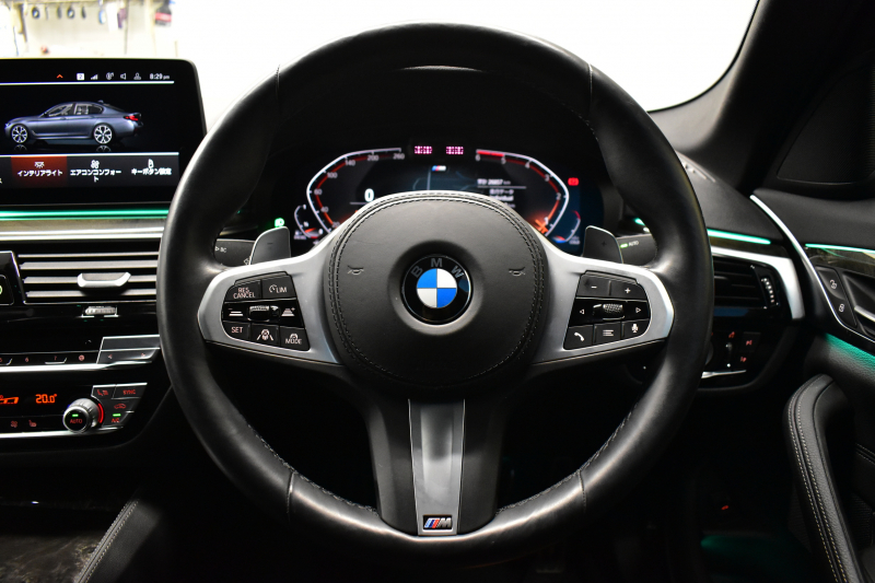 BMW 5シリーズ 523d Xﾄﾞﾗｲﾌﾞ Mｽﾎﾟｰﾂ R7年3月迄新車保証 LCI後期 4WD 新ﾃﾞｻﾞｲﾝｱﾀﾞﾌﾟﾃｨﾌﾞLEDﾍｯﾄﾞﾗｲﾄ ﾋｰﾀｰ付黒革 ｱﾀﾞﾌﾟﾃｨﾌﾞｻｽﾍﾟﾝｼｮﾝ BMWﾗｲﾌﾞｺｸﾋﾟｯﾄ 追従ACC HUD LCW ﾌﾙｾｸﾞ 3Dﾋﾞｭｰ ｽﾃｱﾘﾝｸﾞｻﾎﾟｰﾄ Pｱｼｽﾄﾌﾟﾗｽ 電動ﾄﾗﾝｸ ｽﾏｰﾄｷｰ 2年保証