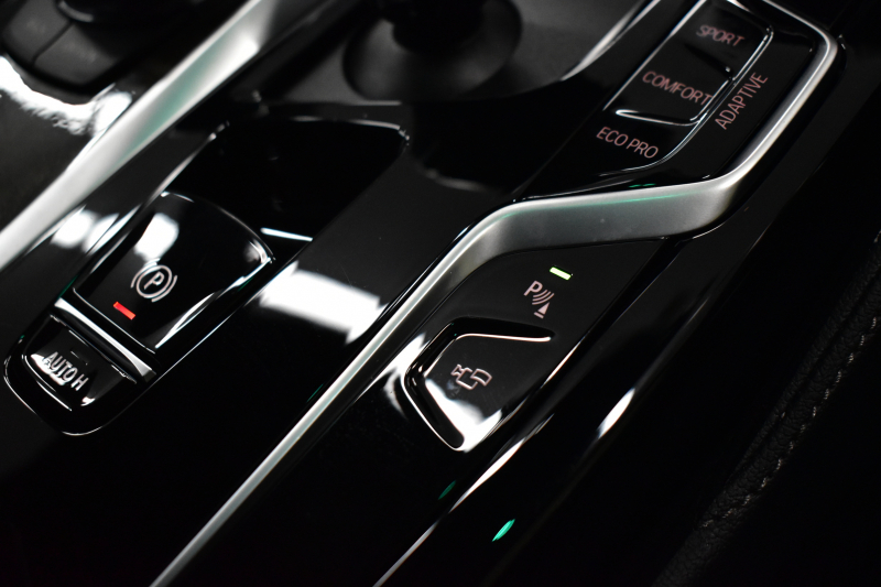 BMW 5シリーズ 523d Xﾄﾞﾗｲﾌﾞ Mｽﾎﾟｰﾂ R7年3月迄新車保証 LCI後期 4WD 新ﾃﾞｻﾞｲﾝｱﾀﾞﾌﾟﾃｨﾌﾞLEDﾍｯﾄﾞﾗｲﾄ ﾋｰﾀｰ付黒革 ｱﾀﾞﾌﾟﾃｨﾌﾞｻｽﾍﾟﾝｼｮﾝ BMWﾗｲﾌﾞｺｸﾋﾟｯﾄ 追従ACC HUD LCW ﾌﾙｾｸﾞ 3Dﾋﾞｭｰ ｽﾃｱﾘﾝｸﾞｻﾎﾟｰﾄ Pｱｼｽﾄﾌﾟﾗｽ 電動ﾄﾗﾝｸ ｽﾏｰﾄｷｰ 2年保証