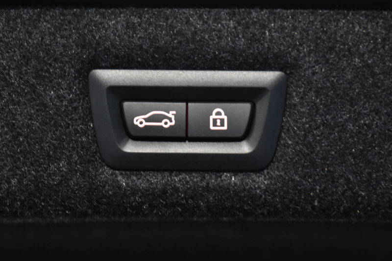 BMW 5シリーズ 523d Xﾄﾞﾗｲﾌﾞ Mｽﾎﾟｰﾂ R7年3月迄新車保証 LCI後期 4WD 新ﾃﾞｻﾞｲﾝｱﾀﾞﾌﾟﾃｨﾌﾞLEDﾍｯﾄﾞﾗｲﾄ ﾋｰﾀｰ付黒革 ｱﾀﾞﾌﾟﾃｨﾌﾞｻｽﾍﾟﾝｼｮﾝ BMWﾗｲﾌﾞｺｸﾋﾟｯﾄ 追従ACC HUD LCW ﾌﾙｾｸﾞ 3Dﾋﾞｭｰ ｽﾃｱﾘﾝｸﾞｻﾎﾟｰﾄ Pｱｼｽﾄﾌﾟﾗｽ 電動ﾄﾗﾝｸ ｽﾏｰﾄｷｰ 2年保証