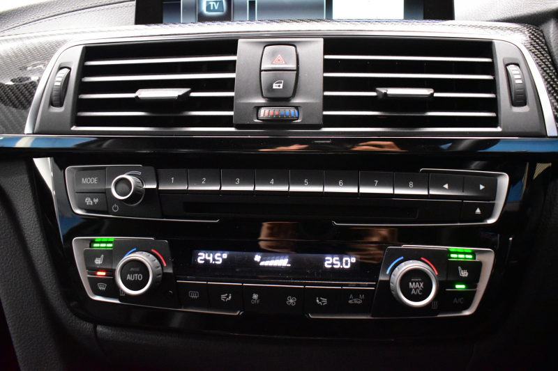 BMW Mシリーズ M4ｸｰﾍﾟ ｺﾝﾍﾟﾃｨｼｮﾝ 450馬力 LCI後期 ｱﾀﾞﾌﾟﾃｨﾌﾞMｻｽ ﾍｷｻｺﾞﾅﾙLED&ﾃｰﾙ 7速DCT Mﾊﾟﾌｫｰﾏﾝｽｴｱﾛ 専用鍛造20AW 専用軽量ﾋｰﾀｰ付黒革 車線変更＆逸脱＆歩行者警告 ﾀｯﾁﾊﾟﾈﾙﾅﾋﾞBｶﾒﾗ ﾊｰﾏﾝｶｰﾄﾞﾝ2年保証