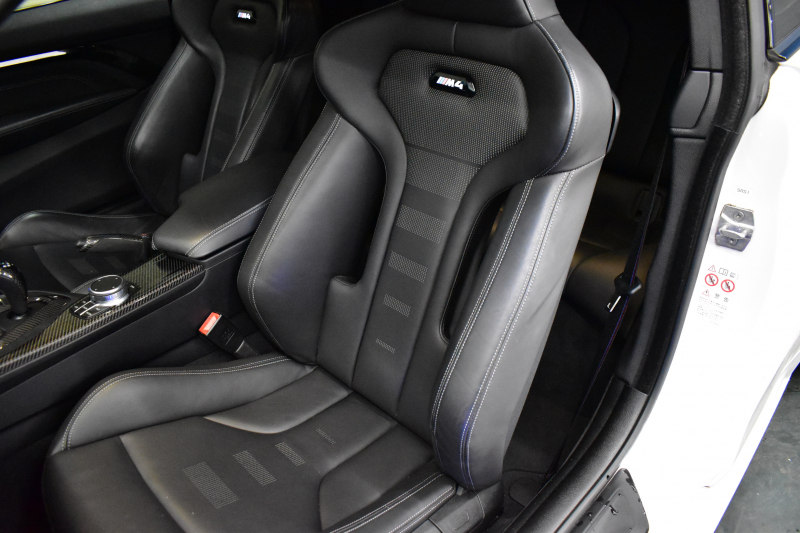 BMW Mシリーズ M4ｸｰﾍﾟ ｺﾝﾍﾟﾃｨｼｮﾝ 450馬力 LCI後期 ｱﾀﾞﾌﾟﾃｨﾌﾞMｻｽ ﾍｷｻｺﾞﾅﾙLED&ﾃｰﾙ 7速DCT Mﾊﾟﾌｫｰﾏﾝｽｴｱﾛ 専用鍛造20AW 専用軽量ﾋｰﾀｰ付黒革 車線変更＆逸脱＆歩行者警告 ﾀｯﾁﾊﾟﾈﾙﾅﾋﾞBｶﾒﾗ ﾊｰﾏﾝｶｰﾄﾞﾝ2年保証