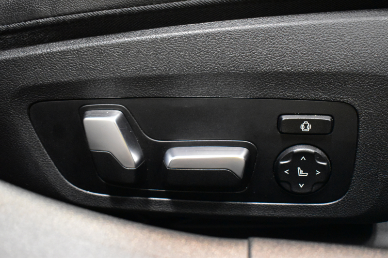 BMW 8シリーズ 840d Xﾄﾞﾗｲﾌﾞ ｸﾞﾗﾝｸｰﾍﾟ Mｽﾎﾟｰﾂ 4WD ﾊﾟﾉﾗﾏｶﾞﾗｽｻﾝﾙｰﾌ ﾚｰｻﾞｰLED ACC HUD  全席ﾋｰﾀｰ付黒/茶革 前席ﾍﾞﾝﾁﾚｰｼｮﾝ ﾊｰﾏﾝｶｰﾄﾞﾝ ｲﾝﾃﾘｾｰﾌ ﾗｲﾌﾞｺｯｸﾋﾟｯﾄ ｼﾞｪｽﾁｬｰｺﾝﾄﾛｰﾙ対応ﾀｯﾁﾊﾟﾈﾙﾅﾋﾞ3Dﾋﾞｭｰ 2年保証