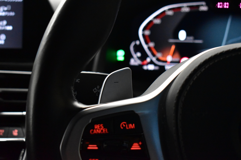 BMW 8シリーズ 840d Xﾄﾞﾗｲﾌﾞ ｸﾞﾗﾝｸｰﾍﾟ Mｽﾎﾟｰﾂ 4WD ﾊﾟﾉﾗﾏｶﾞﾗｽｻﾝﾙｰﾌ ﾚｰｻﾞｰLED ACC HUD  全席ﾋｰﾀｰ付黒/茶革 前席ﾍﾞﾝﾁﾚｰｼｮﾝ ﾊｰﾏﾝｶｰﾄﾞﾝ ｲﾝﾃﾘｾｰﾌ ﾗｲﾌﾞｺｯｸﾋﾟｯﾄ ｼﾞｪｽﾁｬｰｺﾝﾄﾛｰﾙ対応ﾀｯﾁﾊﾟﾈﾙﾅﾋﾞ3Dﾋﾞｭｰ 2年保証