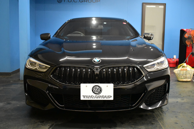 BMW 8シリーズ 840d Xﾄﾞﾗｲﾌﾞ ｸﾞﾗﾝｸｰﾍﾟ Mｽﾎﾟｰﾂ 4WD ﾊﾟﾉﾗﾏｶﾞﾗｽｻﾝﾙｰﾌ ﾚｰｻﾞｰLED ACC HUD  全席ﾋｰﾀｰ付黒/茶革 前席ﾍﾞﾝﾁﾚｰｼｮﾝ ﾊｰﾏﾝｶｰﾄﾞﾝ ｲﾝﾃﾘｾｰﾌ ﾗｲﾌﾞｺｯｸﾋﾟｯﾄ ｼﾞｪｽﾁｬｰｺﾝﾄﾛｰﾙ対応ﾀｯﾁﾊﾟﾈﾙﾅﾋﾞ3Dﾋﾞｭｰ 2年保証