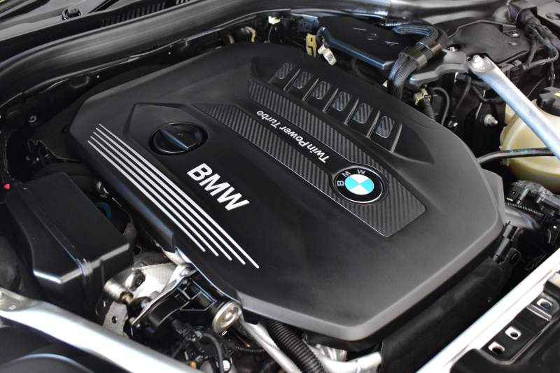 BMW 8シリーズ 840d Xﾄﾞﾗｲﾌﾞ ｸﾞﾗﾝｸｰﾍﾟ Mｽﾎﾟｰﾂ 4WD ﾊﾟﾉﾗﾏｶﾞﾗｽｻﾝﾙｰﾌ ﾚｰｻﾞｰLED ACC HUD  全席ﾋｰﾀｰ付黒/茶革 前席ﾍﾞﾝﾁﾚｰｼｮﾝ ﾊｰﾏﾝｶｰﾄﾞﾝ ｲﾝﾃﾘｾｰﾌ ﾗｲﾌﾞｺｯｸﾋﾟｯﾄ ｼﾞｪｽﾁｬｰｺﾝﾄﾛｰﾙ対応ﾀｯﾁﾊﾟﾈﾙﾅﾋﾞ3Dﾋﾞｭｰ 2年保証