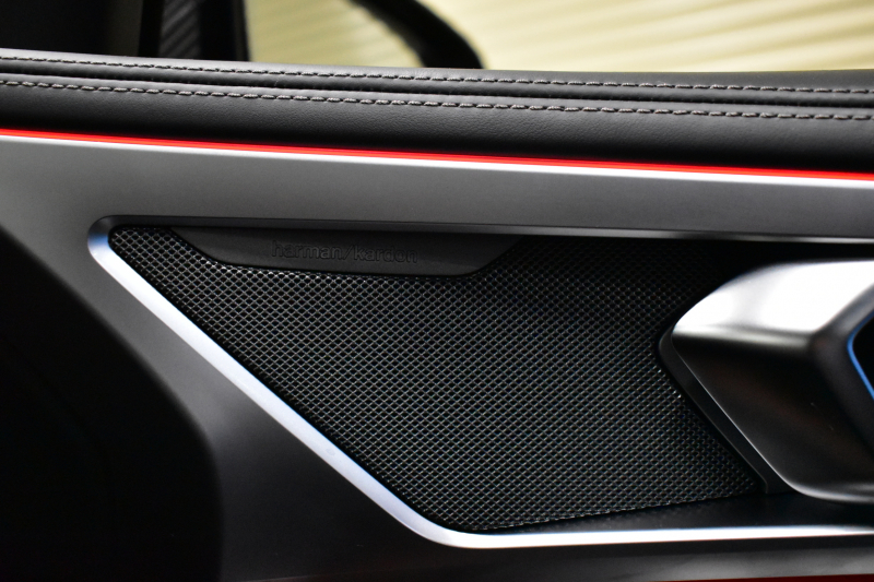 BMW 8シリーズ 840d Xﾄﾞﾗｲﾌﾞ ｸﾞﾗﾝｸｰﾍﾟ Mｽﾎﾟｰﾂ 4WD ﾊﾟﾉﾗﾏｶﾞﾗｽｻﾝﾙｰﾌ ﾚｰｻﾞｰLED ACC HUD  全席ﾋｰﾀｰ付黒/茶革 前席ﾍﾞﾝﾁﾚｰｼｮﾝ ﾊｰﾏﾝｶｰﾄﾞﾝ ｲﾝﾃﾘｾｰﾌ ﾗｲﾌﾞｺｯｸﾋﾟｯﾄ ｼﾞｪｽﾁｬｰｺﾝﾄﾛｰﾙ対応ﾀｯﾁﾊﾟﾈﾙﾅﾋﾞ3Dﾋﾞｭｰ 2年保証